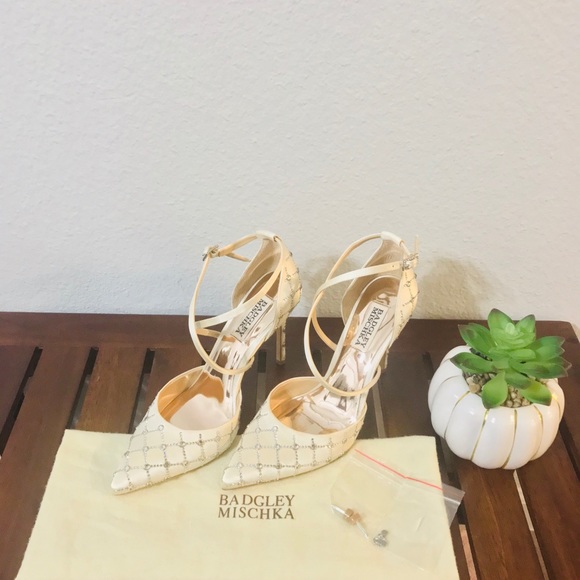 Badgley Mischka Shiloh Pointy Toe Pump Collection